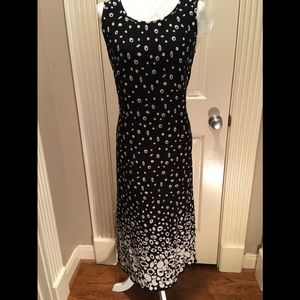 Lovely black and white dress with slits